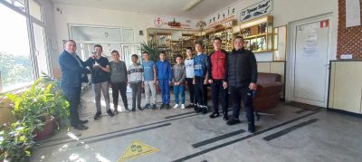 Първи места от турнира по хокей на трева за купата на Община Баните 16