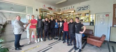 Първи места от турнира по хокей на трева за купата на Община Баните 4